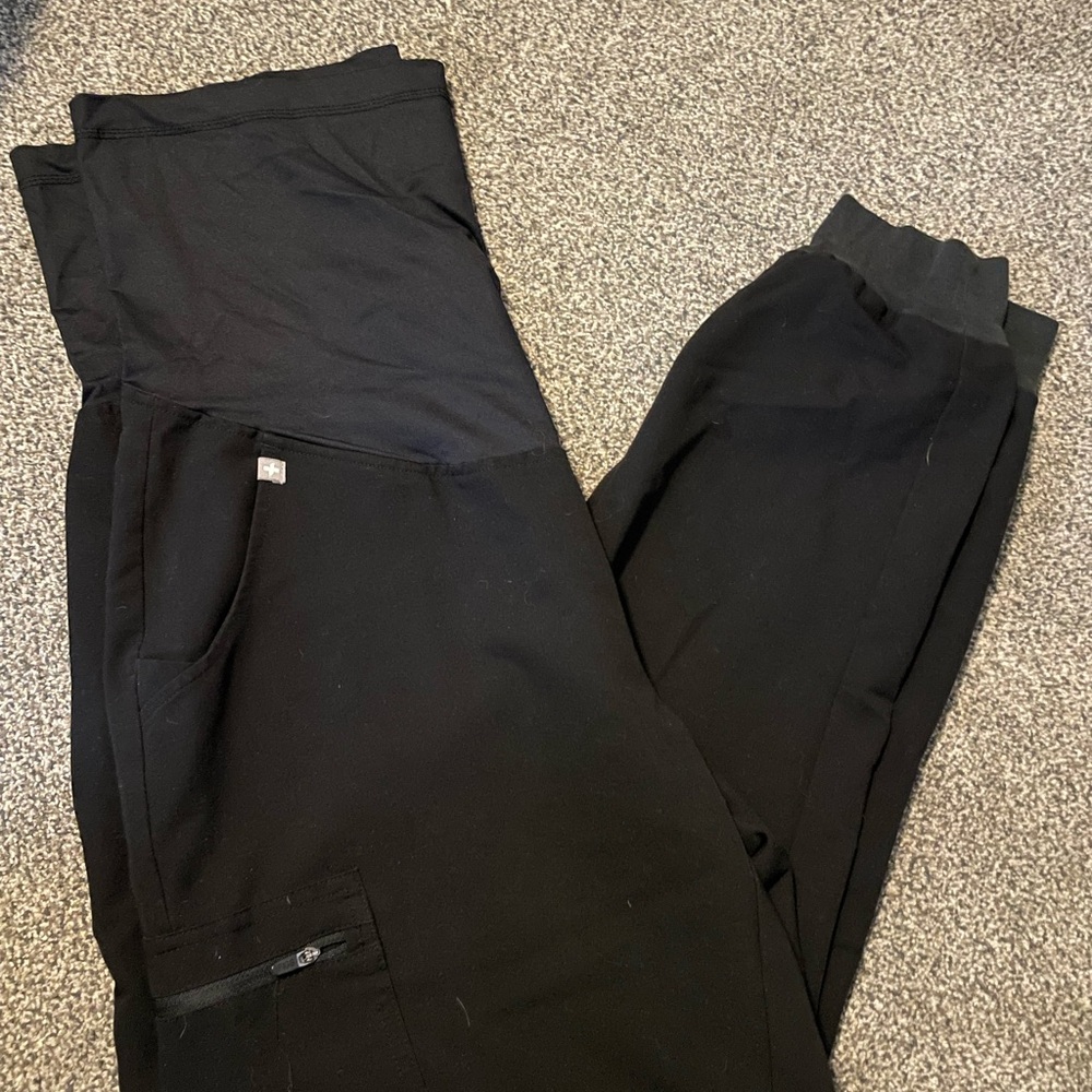 FIGS maternity Black Jogger Scrub Pants